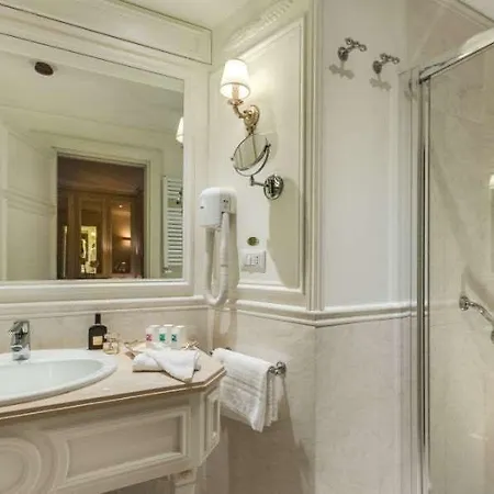 Hotel Palazzo Cardinal Cesi 4*