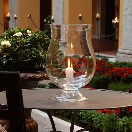 Palazzo Cardinal Cesi 4* Rom