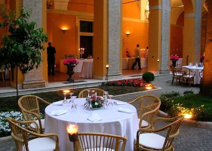 Palazzo Cardinal Cesi 4* Róma