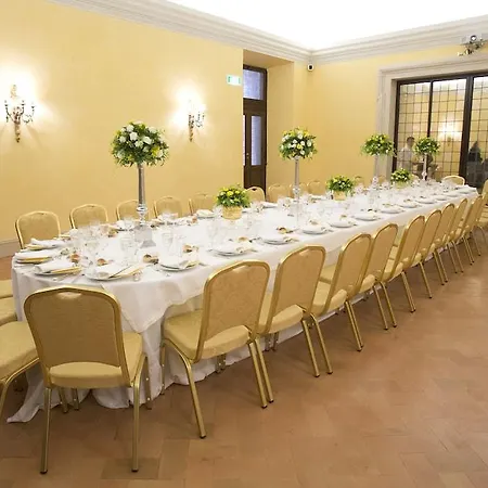 Palazzo Cardinal Cesi 4* Rome