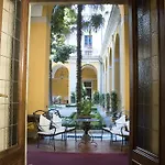 帕拉索卡迪奈切希酒店 酒店 4*